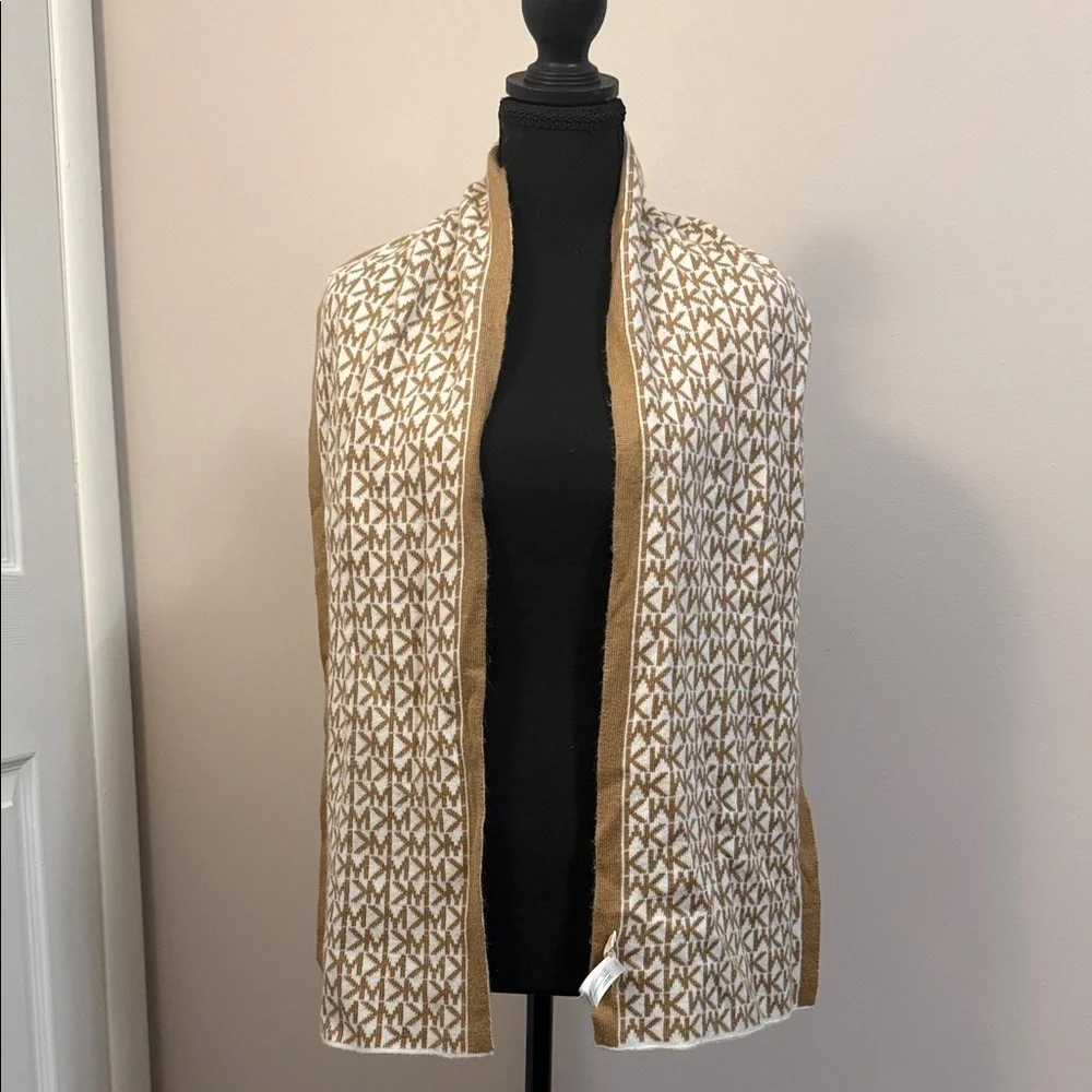 Michael Kors Tan & White Scarf